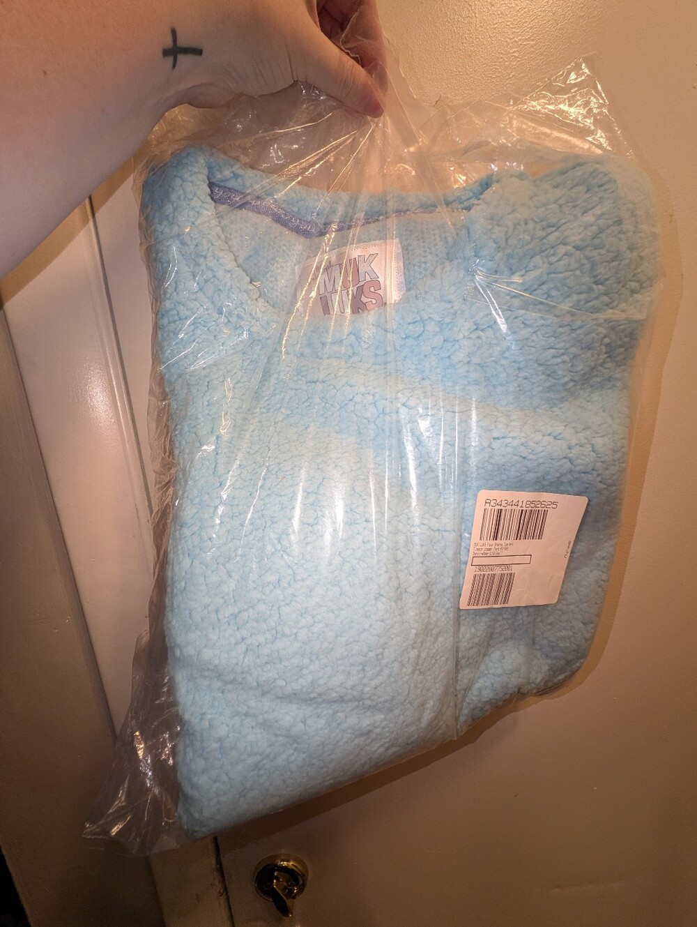 3/$20 NIB NWT Muk Luks Light Blue Sherpa Pullover
